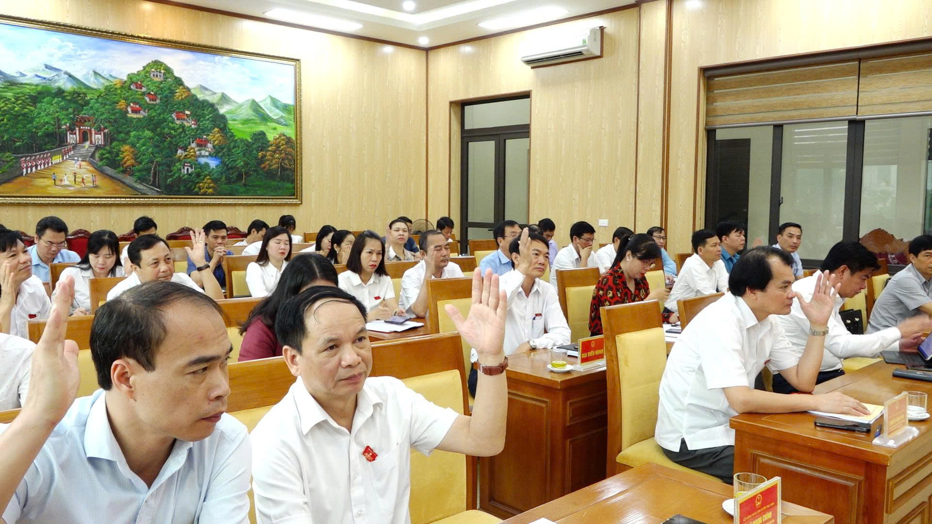 Kỳ họp chuyên đề thứ Tám, HĐND huyện Phù Ninh khóa XXIII, nhiệm kỳ 2021-2026