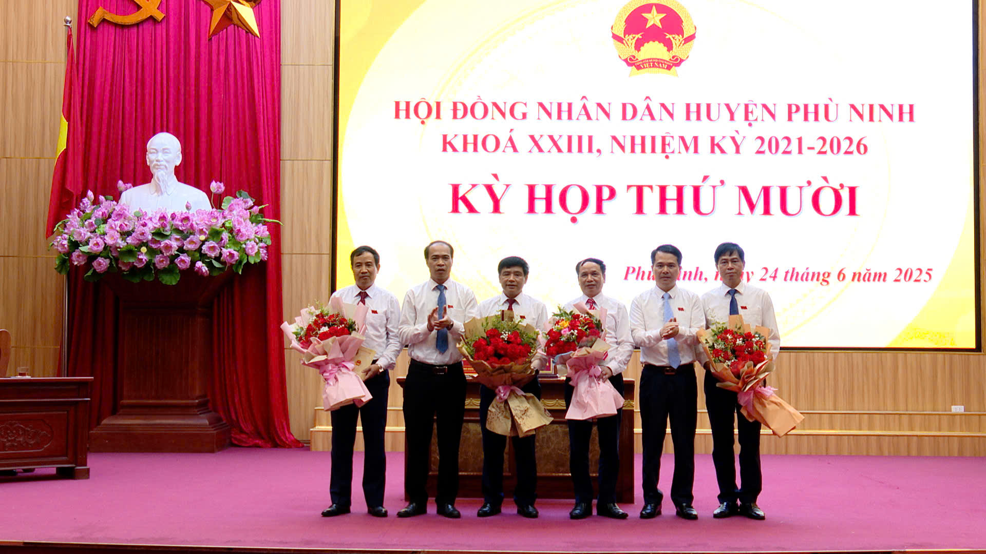 Kỳ họp thứ Mười HĐND huyện Phù Ninh khoá XXIII, nhiệm kỳ 2021 -2026  thành công tốt đẹp