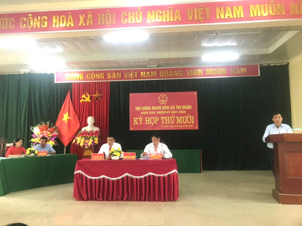 HỘI ĐỒNG NHÂN DÂN XÃ TRỊ QUẬN TỔ CHỨC KỲ HỌP THỨ MƯỜI  KHÓA XXIII NHIỆM KỲ 2021-2026