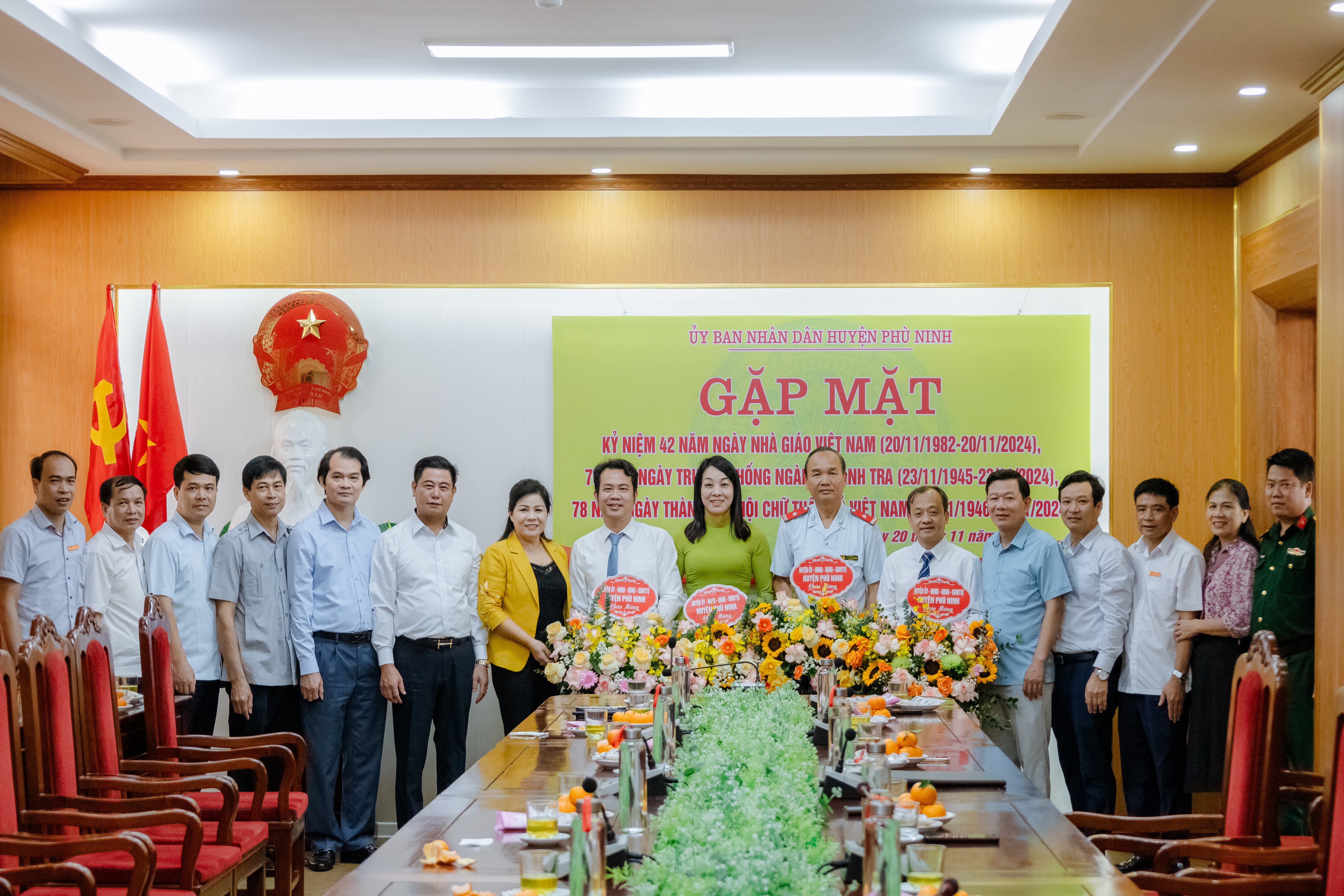 Phù Ninh: Gặp mặt kỷ niệm 42 năm ngày Nhà giáo Việt Nam (20/11/1982 – 20/11/2024), 79 năm ngày truyền thống ngành Thanh tra (23/11/1945 – 23/11/2024) và 78 năm ngày thành lập Hội Chữ Thập đỏ Việt Nam (23/11/1946 – 23/11/2024)