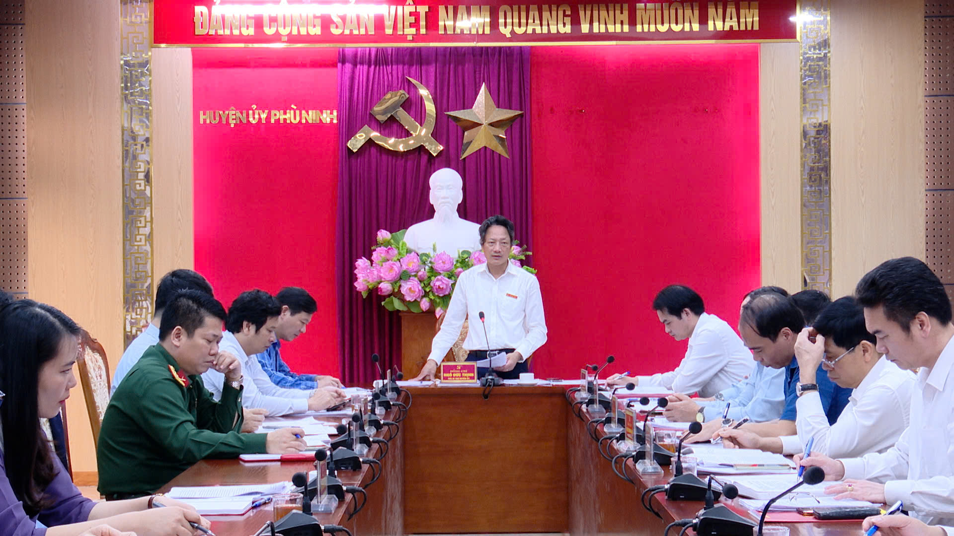 Ban Thường vụ Huyện uỷ Phù Ninh tổ chức hội nghị thường kỳ tháng 3 năm 2025