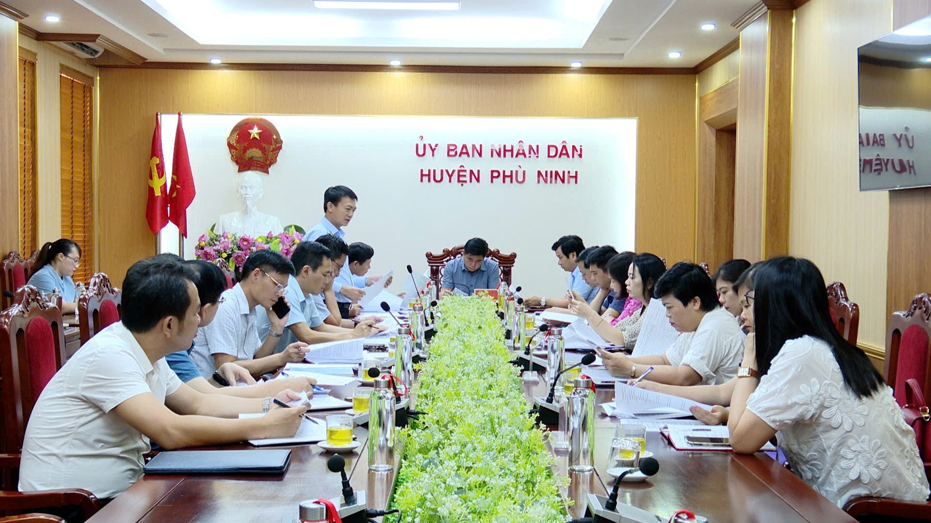 UBND HUYỆN PHÙ NINH TỔ CHỨC HỘI NGHỊ CHUYÊN ĐỀ THÁNG 6