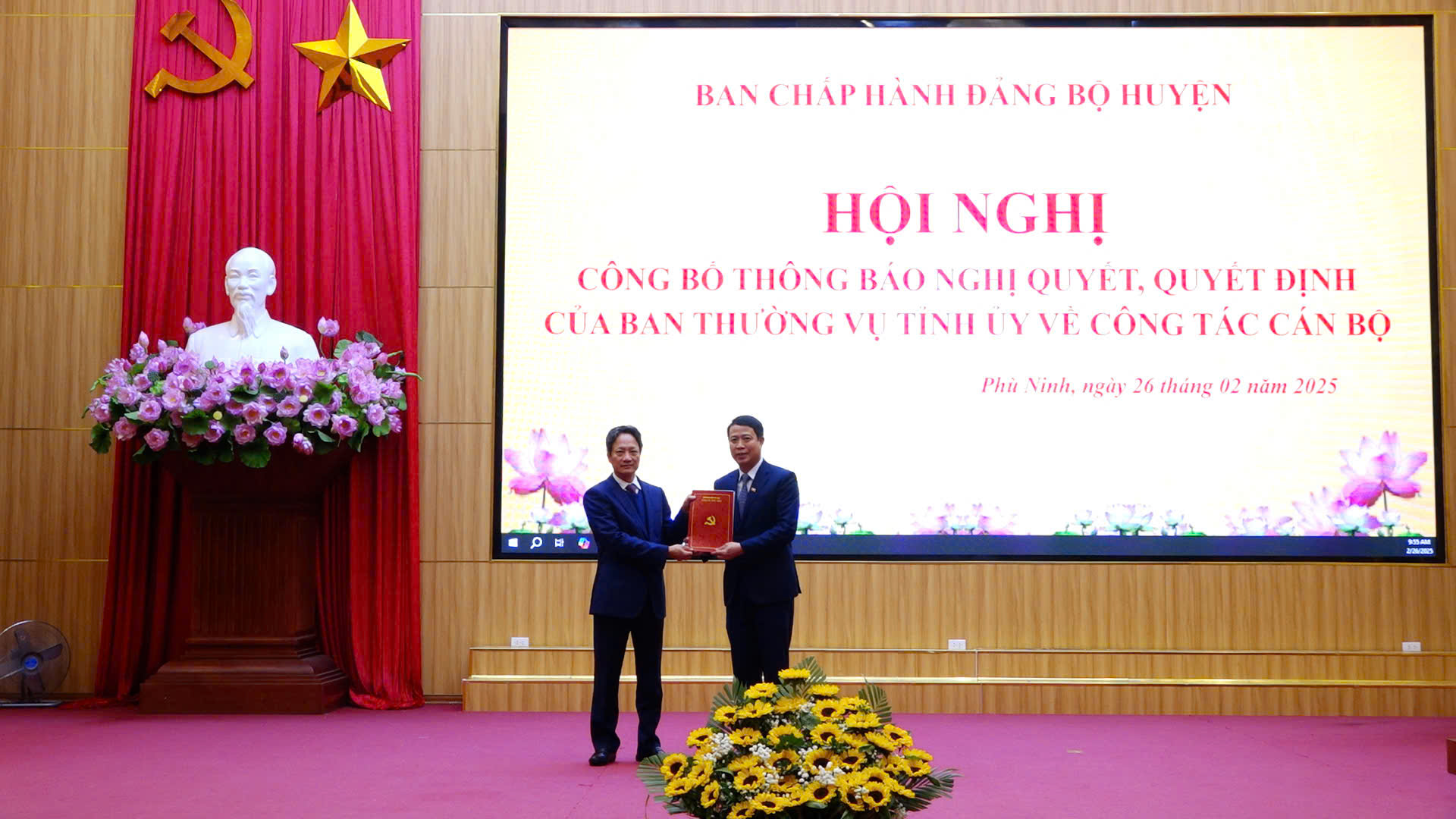 Công bố các quyết định của Tỉnh uỷ Phú Thọ về công tác cán bộ