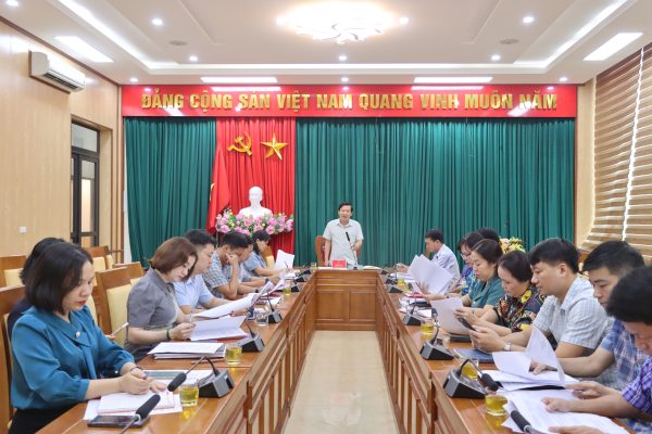 Họp ban tổ chức liên hoan tiếng hát quần chúng và ban tổ chức giải bóng chuyền hơi, kéo co kỷ niệm 25 năm ngày tái lập huyện Phù Ninh (01/9/1999 – 01/9/2024)