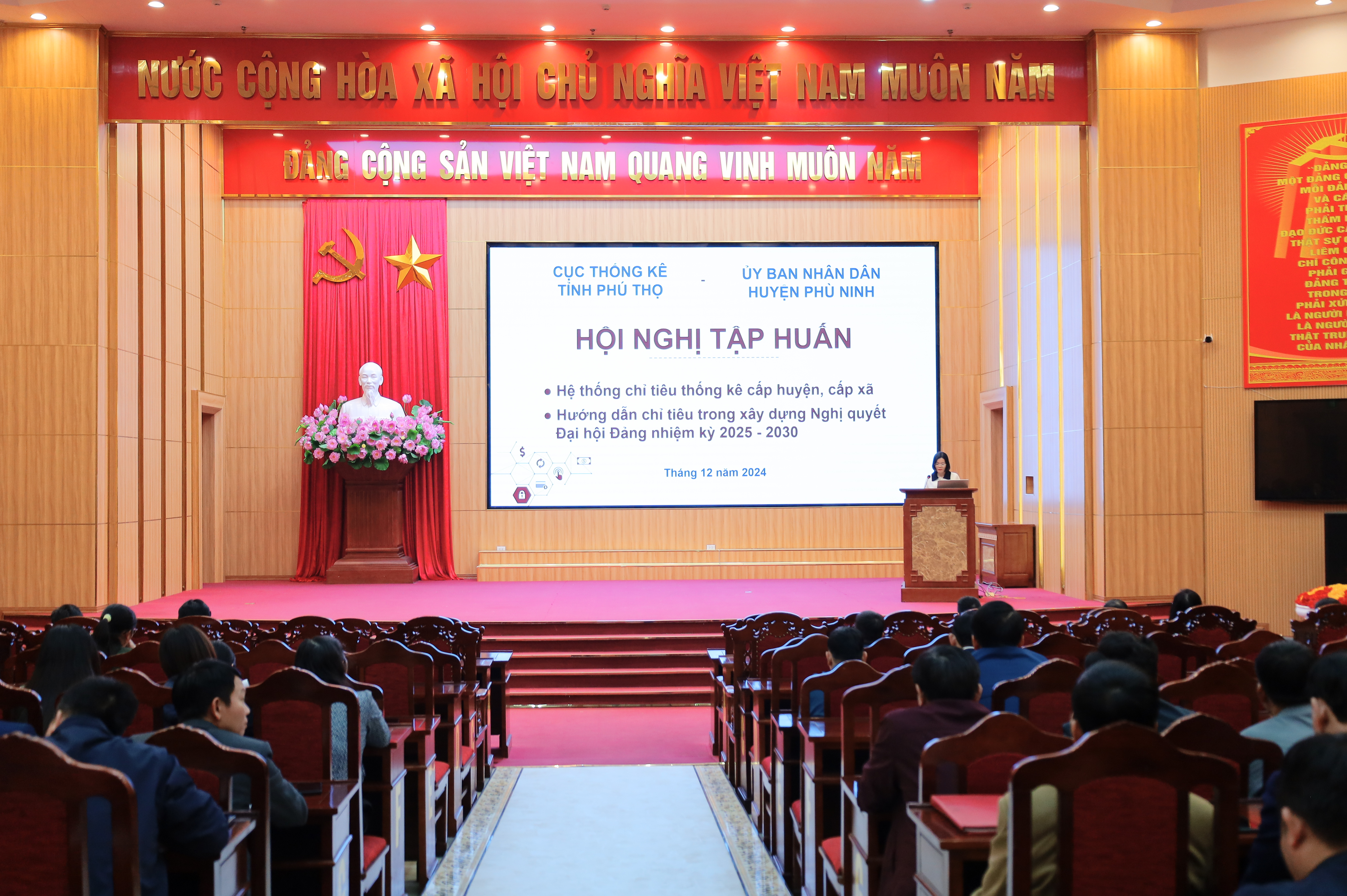 Phù Ninh: Hội nghị tập huấn thống kê hệ thống chỉ tiêu cấp huyện, xã