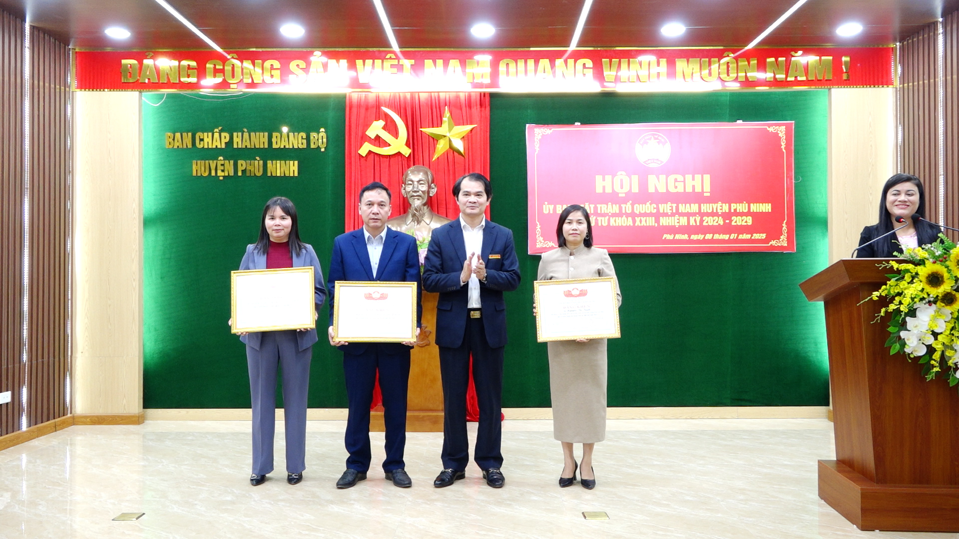 Tổng kết công tác mặt trận năm 2024, triển khai nhiệm vụ công tác năm 2025