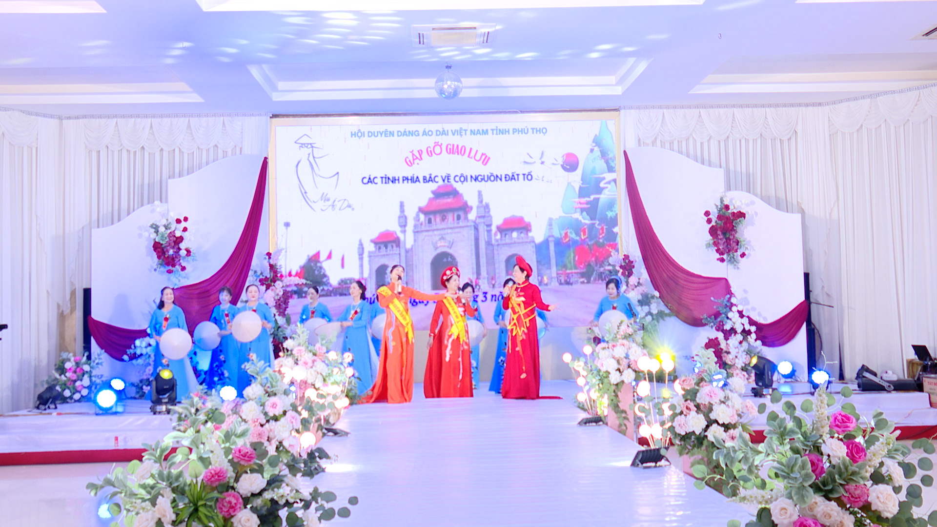 Hội Duyên dáng Áo dài Việt Nam Tỉnh Phú Thọ tổ chức Giao lưu Duyên dáng Áo dài các tỉnh phía Bắc