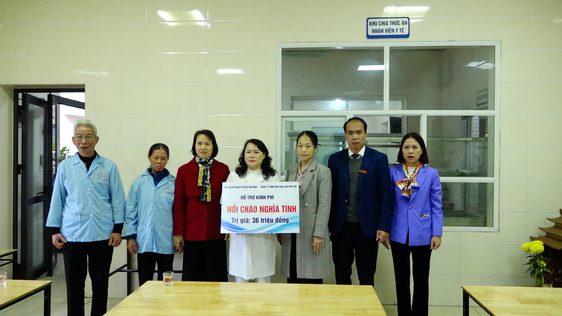 Phù Ninh: Khai trương “Nồi cháo nghĩa tình” năm 2025