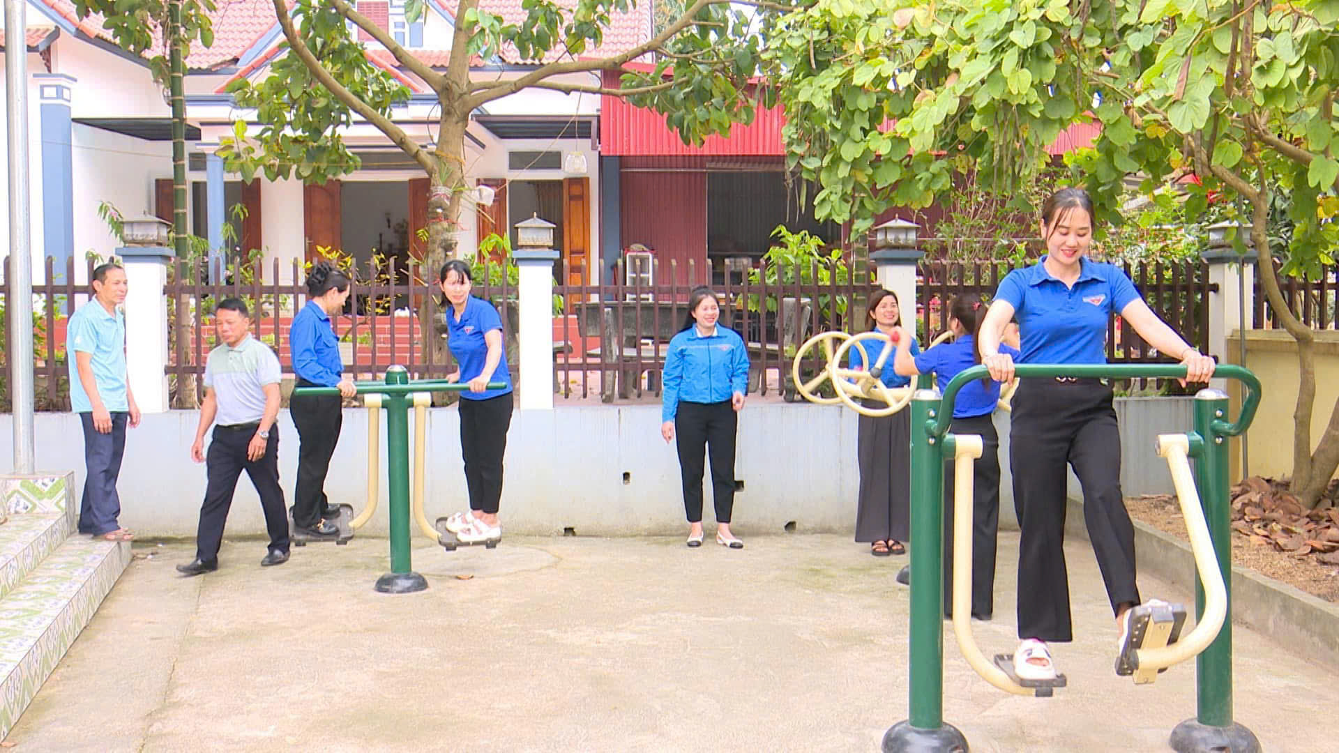 Phù Ninh: Hoàn thiện thiết chế văn hoá, nâng cao đời sống tinh thần của người dân