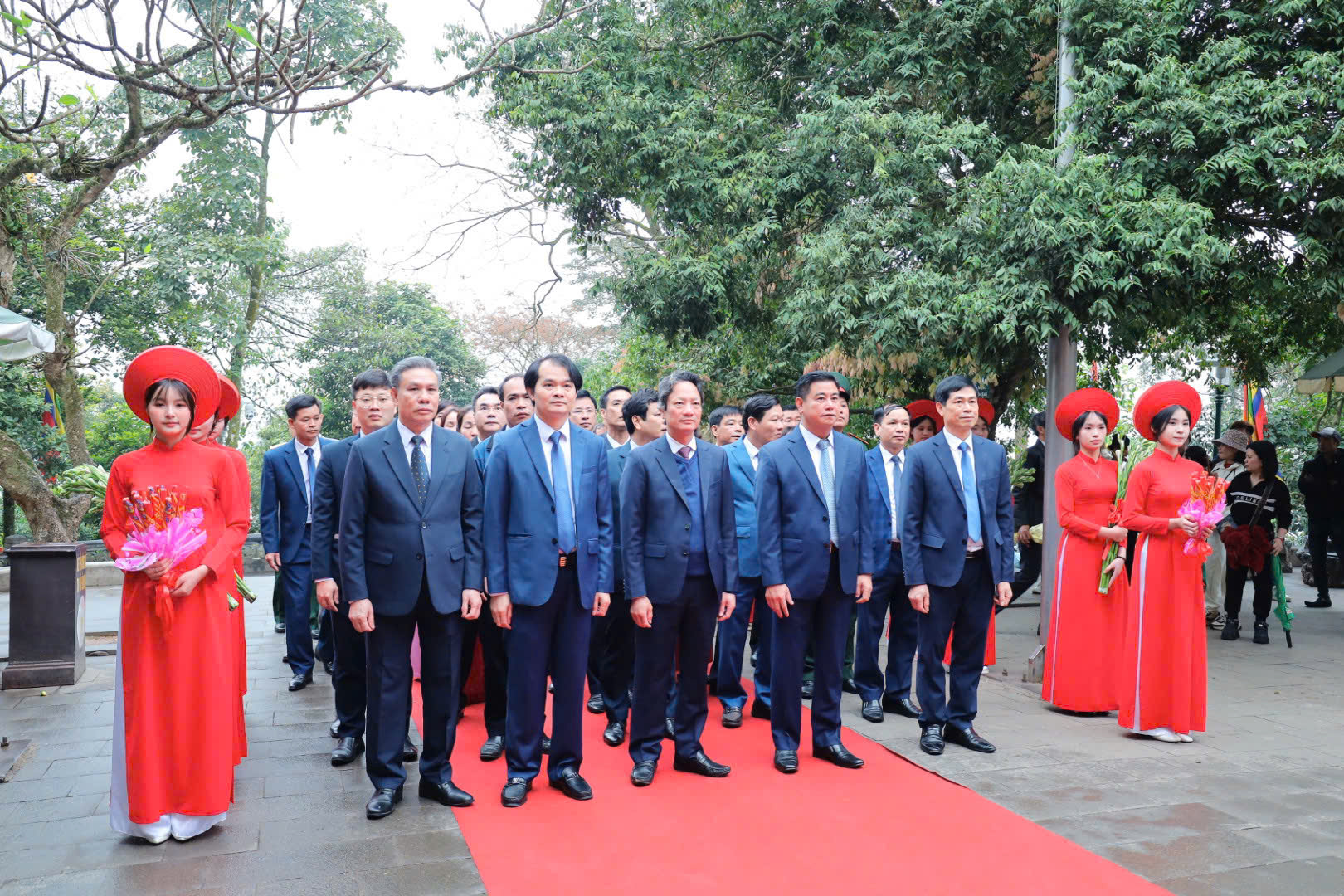 Huyện Phù Ninh tổ chức lễ dâng hương tưởng niệm các Vua Hùng năm Ất Tỵ 2025