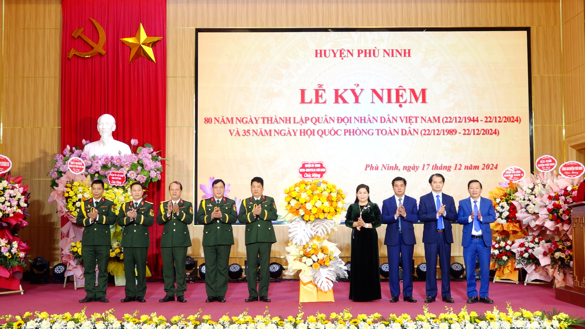 Lực lượng vũ trang huyện Phù Ninh phát huy truyền thống anh hùng - Xứng danh "Bộ đội Cụ Hồ"