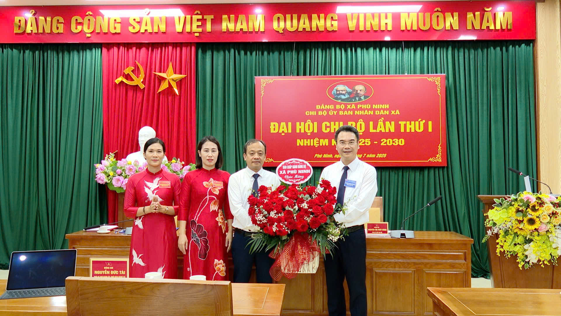 ĐẠI HỘI CHI BỘ UBND XÃ PHÙ NINH LẦN THỨ NHẤT, NHIỆM KỲ 2025 – 2030