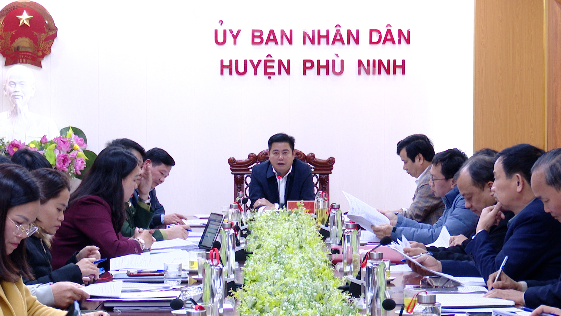 UBND huyện Phù Ninh tổ chức phiên họp thường kỳ tháng 1 năm 2025