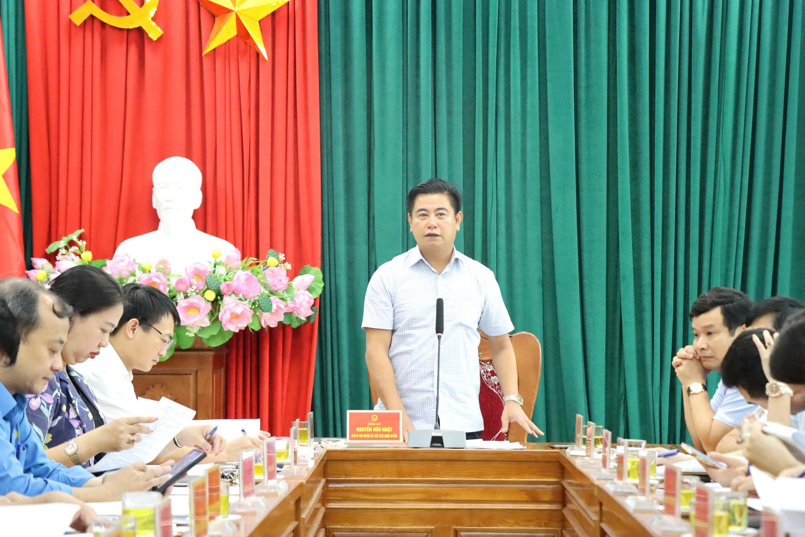 Hội nghị UBND huyện tháng 6 năm 2025